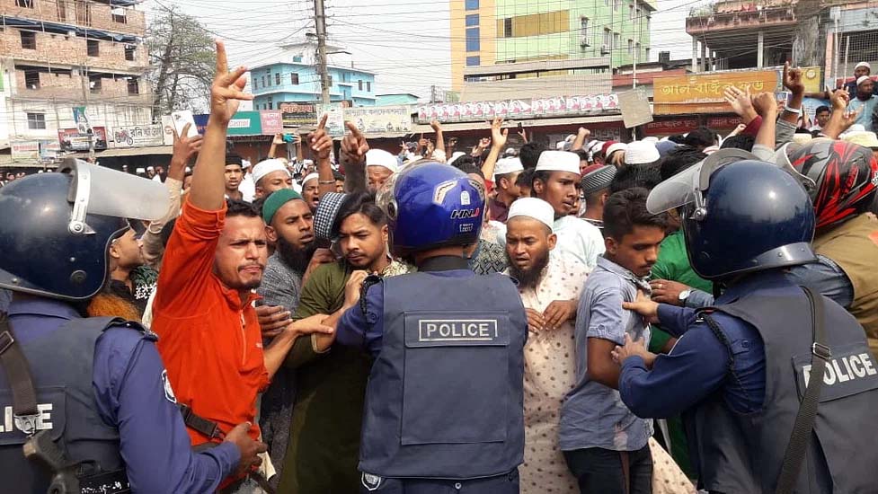 পঞ্চগড়ে সংঘর্ষ: হত্যাসহ ১০ মামলায় গ্রেপ্তার ১৩০