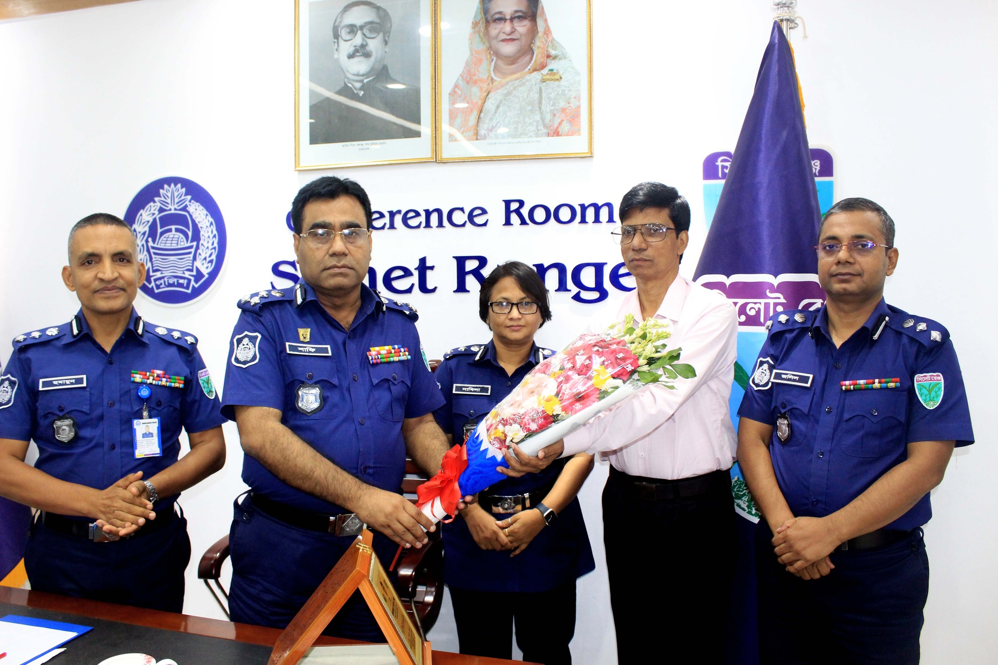 সিলেট ডিআইজি অফিসের স্টেনো টু কামাখ্যা চরণ দেব’র বিদায়ী সংবর্ধনা “