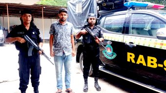 রেলের টিকিট কালোবাজারি, র‍্যাবের জালে মূলহোতা