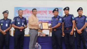 “সিলেট জেলা পুলিশের মাস্টার প্যারেড, কল্যাণ ও অপরাধ সভা অনুষ্ঠিত”