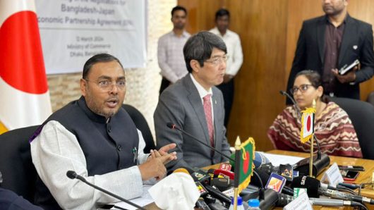 বাজারে নিত্যপণ্যের কোনো সংকট নেই : বাণিজ্য প্রতিমন্ত্রী