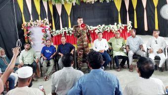 আইন-শৃঙ্খলা পরিস্থিতি স্বাভাবিক রাখতে সেনা কর্মকর্তার মতবিনিময়