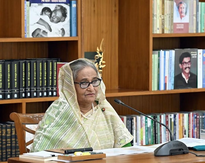 সরকারের প্রথম অগ্রাধিকার জনগণের খাদ্য ও পুষ্টি নিরাপত্তা নিশ্চিত করা :প্রধানমন্ত্রী