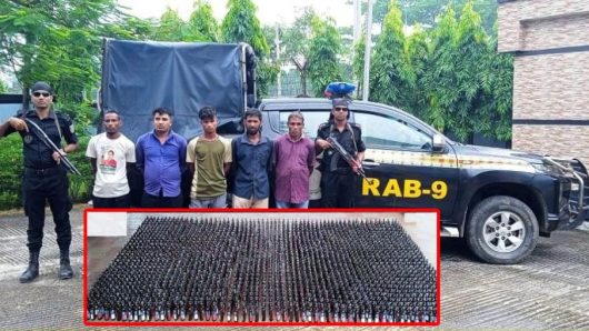 ৫ মাদক কারবারিকে আ ট ক করেছে র‌্যাব