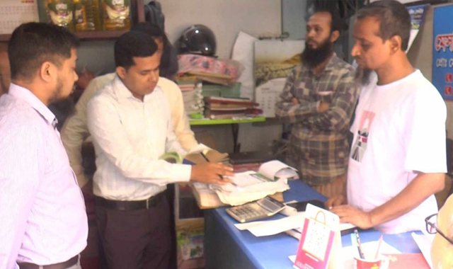 সিলেটে অভিযান তিনটি প্রতিষ্ঠানকে ১৫ হাজার টাকা জরিমানা