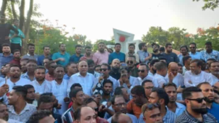 প্রতিষ্ঠাবার্ষিকী উপলক্ষে সিলেট জেলা ও মহানগর যুবদলের বর্ণাঢ্য র‌্যালি