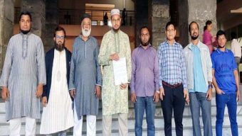 ভাড়ায় চালিত সর্বপ্রকার যানবাহনের ভাড়া নির্ধারণ ও অবৈধ  গাড়ি পার্কিং বন্ধ করার দাবিতে স্মারকলিপি প্রদান
