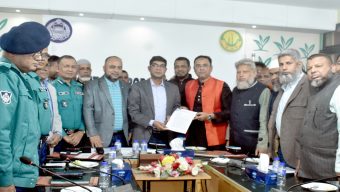 সিলেট নগরীর নিরাপত্তা ও শৃঙ্খলা নিশ্চিতে পুলিশ কমিশনার বরাবর ব্যবসায়ীদের স্মারকলিপি