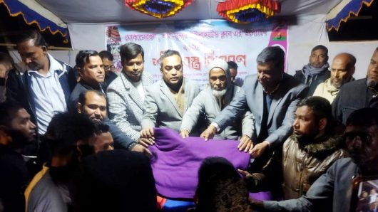 মোকামেরগুলে অসহায়দের মাঝে মোকামেরগুল শাহ-সুন্দর ইউনাইটেড ক্লাবের শীতবস্ত্র বিতরণ