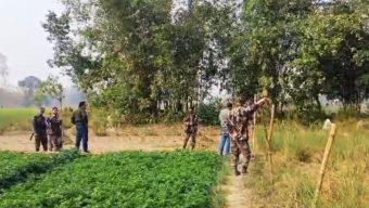 ভারত সীমান্তের কিছু অংশে বেড়া নির্মাণের চেষ্টা,বিজিবির হস্তক্ষেপে কাজ বন্ধ রাখে বিএসএফ
