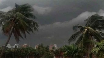 দেশের ১৯ জেলার ওপর দিয়ে সর্বোচ্চ ৬০ কিলোমিটার বেগে ঝড়ের আভাস