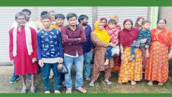 সীমান্ত এলাকা দিয়ে বাংলাদেশে অনুপ্রবেশের সময় নারী ও শিশুসহ ১৬ জনকে আটক করেছে বিজিবি