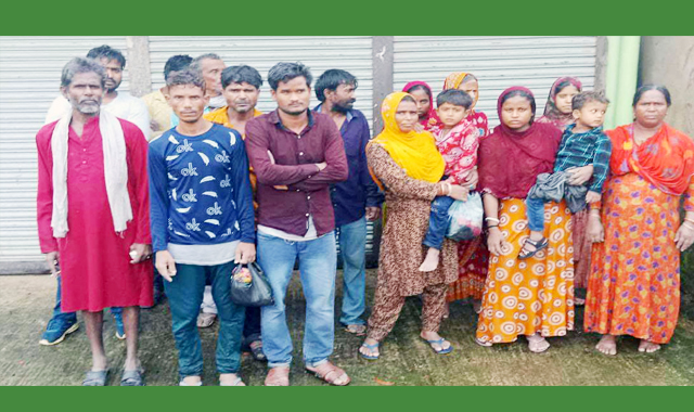 সীমান্ত এলাকা দিয়ে বাংলাদেশে অনুপ্রবেশের সময় নারী ও শিশুসহ ১৬ জনকে আটক করেছে বিজিবি