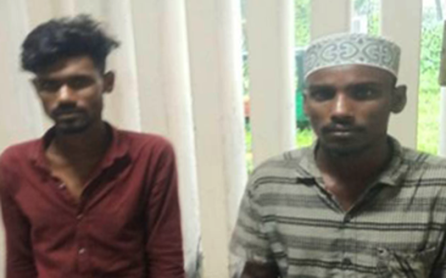 শুটকিসহ ট্রাক ছিনতাইয়ের ঘটনা,ছিনতাই হওয়া শুটকিসহ ট্রাক এবং ২ জনকে গ্রেফতার