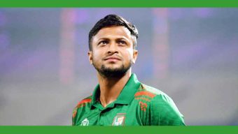 সাকিব আল হাসানসহ আরও ১৫ জনের দেশত্যাগে নিষেধাজ্ঞার আদেশ দিয়েছেন আদালত
