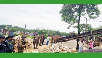 ধোপাগুল এলাকায় যৌথবাহিনীর উপস্থিতিতে টাস্কফোর্সের অভিযান