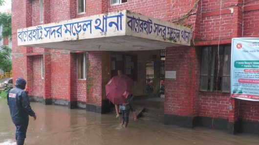 বাগেরহাটের নিম্নাঞ্চল প্লাবিত হয়েছে