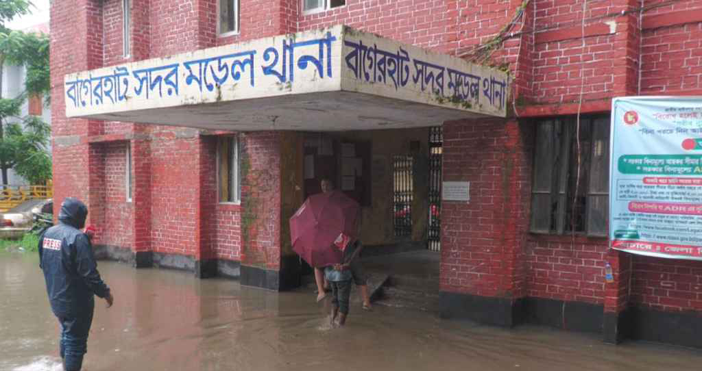 বাগেরহাটের নিম্নাঞ্চল প্লাবিত হয়েছে
