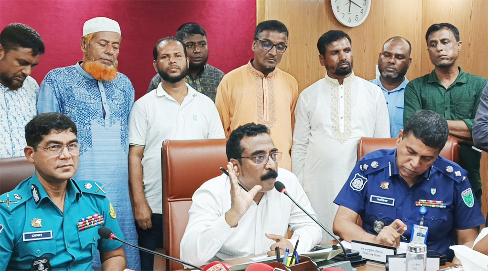 সন্ধ্যা দিকে এলো কাংখিত ঘোষণা,পরিবহন মালিক শ্রমিকরা ধর্মঘট থেকে কিছটা সরে এসেছেন