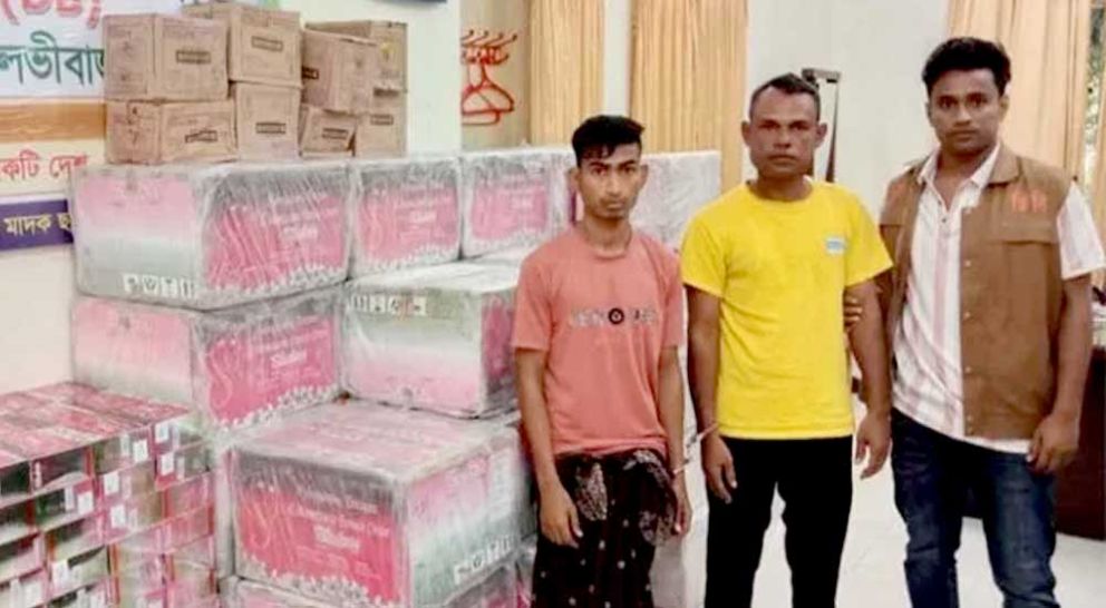 থামছেই না চোরাই পণ্যের চোরাচালান অর্ধ কোটি টাকার ভারতীয় চোরাই পণ্য উদ্ধার