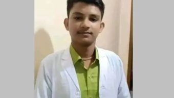শিপু এখন হাসপাতালের বিছানায় জীবন-মৃত্যুর সঙ্গে লড়ছেন-বাঁচাতে চায়