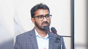 ফেসবুকে একটি রহস্যময়’ স্ট্যাটাস দিয়েছেন রাশেদ খান
