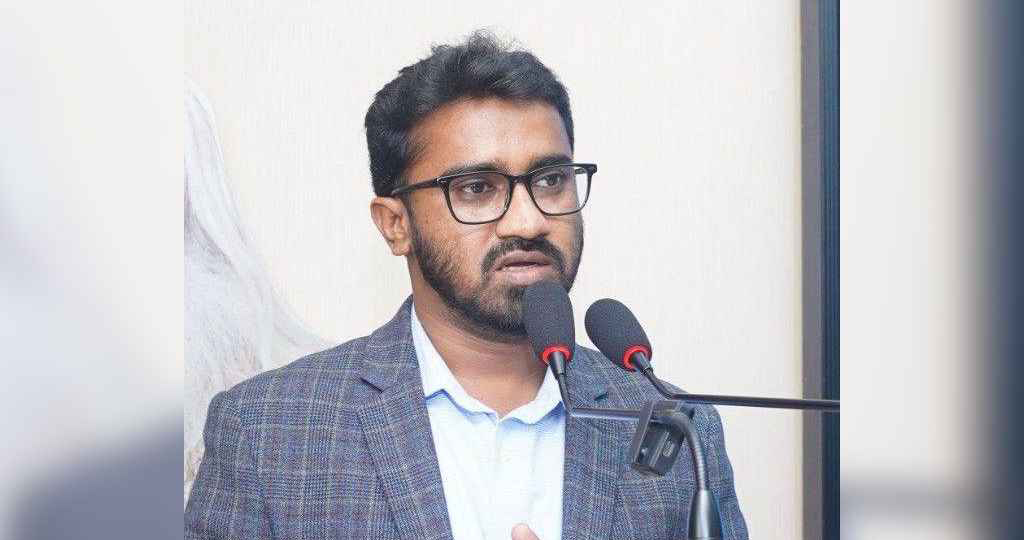 ফেসবুকে একটি রহস্যময়’ স্ট্যাটাস দিয়েছেন রাশেদ খান