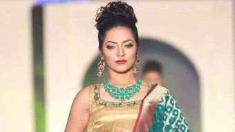 বাংলাদেশের বিতর্কিত মডেল ও অভিনেত্রী শান্তা কলকাতায় গ্রেপ্তার