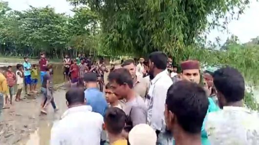 ভারতীয় চোরাচালান পণ্য ও চোরাকারবারীদের ধরতে গিয়ে নৌকা ডুবে এক বিজিবি সদস্য নিখোঁজ