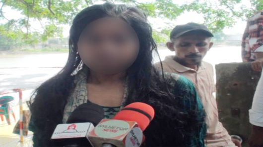 চাঁদানিঘাট থেকে এক নারী সুরমায় ঝাঁপ দিয়েছেন
