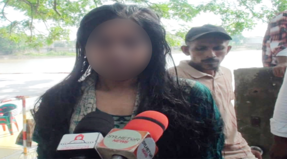 চাঁদানিঘাট থেকে এক নারী সুরমায় ঝাঁপ দিয়েছেন