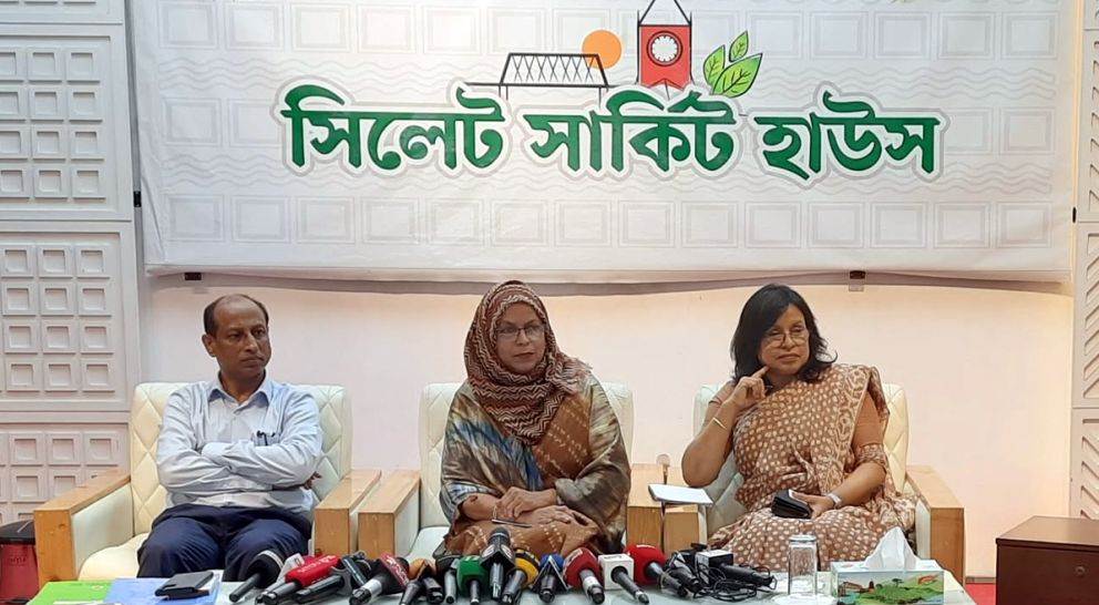 সাদাপাথর ও রেলওয়ে বাংকার এলাকায় অবৈধ পাথর উত্তোলনের ঘটনায় গণশুনানি