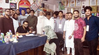 খোজারখলা আদর্শ সমাজ কল্যাণ সংঘের দিনব্যাপী বিনামূল্যে চিকিৎসা সেবা ও ঔষধ বিতরণ