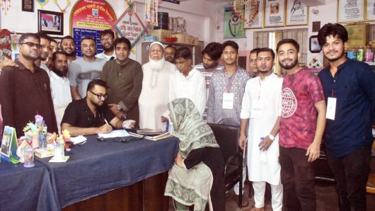 খোজারখলা আদর্শ সমাজ কল্যাণ সংঘের দিনব্যাপী বিনামূল্যে চিকিৎসা সেবা ও ঔষধ বিতরণ