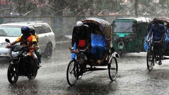 চার বিভাগে মাঝারি ধরনের ভারী থেকে ভারী বর্ষণের পূর্বাভাস