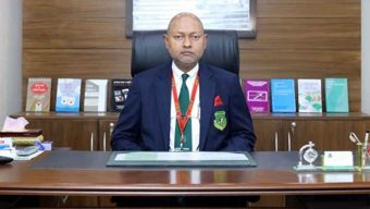 অধ্যাপক ড. নাজমুল আহসান কলিমুল্লাহকে গ্রেপ্তার করেছে গোয়েন্দা পুলিশ
