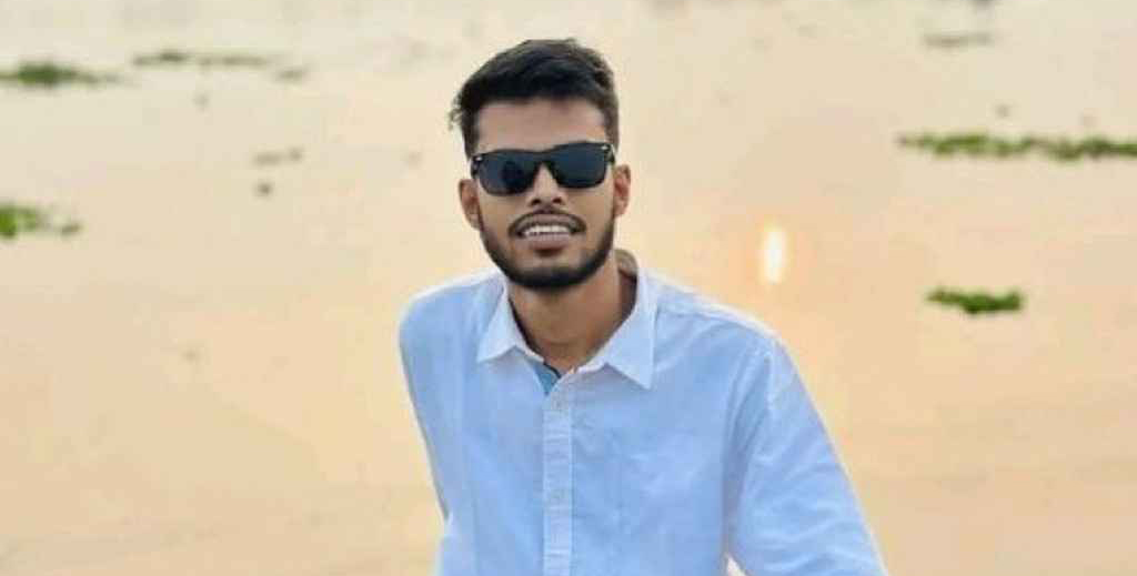 ক্যাম্পাস জীবনের শুরুতে ছাত্রলীগ,তিনি হঠাৎ ছাত্রদলে তারেক