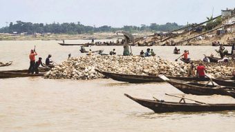 সাদাপাথর লুট মামলা: আরেকজন গ্রেফতার