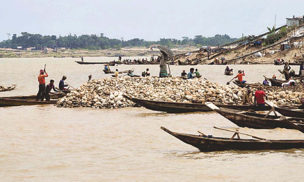 সাদাপাথর লুট মামলা: আরেকজন গ্রেফতার