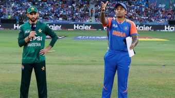 টস জিতে পাকিস্তানকে ব্যাটিংয়ে আমন্ত্রণ জানিয়েছে ভারত