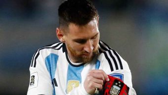 এখন থেকেই উঠছে প্রশ্ন মেসির পর কার হাতে উঠবে আর্জেন্টিনার অধিনায়কত্বের আর্মব্যান্ড