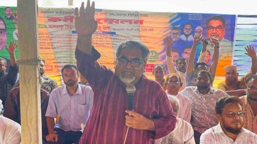 জাকসু নির্বাচনে ছাত্রদল প্যানেলের নির্বাচন বর্জন করা নিয়ে প্রতিক্রিয়া জানিয়েছেন প্রিন্স