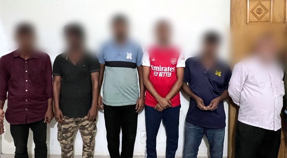 দক্ষিণ সুরমা চাঁদনীঘাট মাছবাজার এলাকা থেকে ৬ জন জুয়াড়ীকে গ্রেফতার