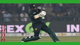 দলে ফিরেই নিজের পুরো সিংহাসনগুলো উদ্ধার করতে শুরু করেছেন বাবর