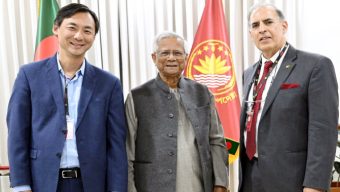 মার্কিন কূটনীতিকদের ১২ ফেব্রুয়ারিই নির্বাচনের কথা জানালেন প্রধান উপদেষ্টা