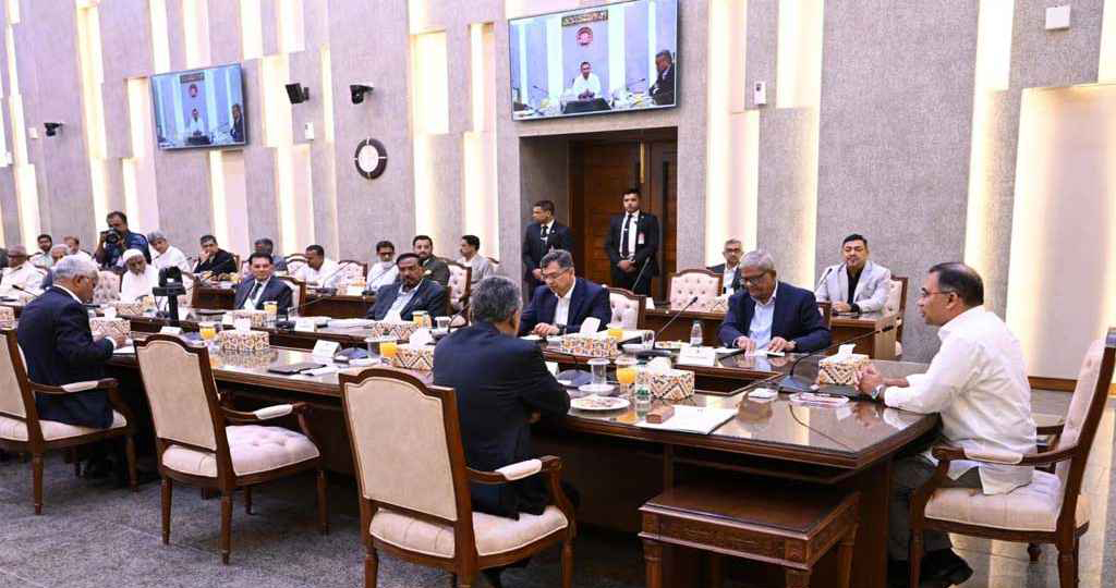 সচিবদের সহযোগিতা চেয়েছেন প্রধানমন্ত্রী তারেক রহমান