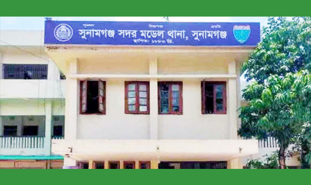 দিনেদুপুরে সিএনজির ভেতরে প্রেমিকের বন্ধুদের হাতে ধর্ষণের শিকার হয়েছেন এক কিশোরী